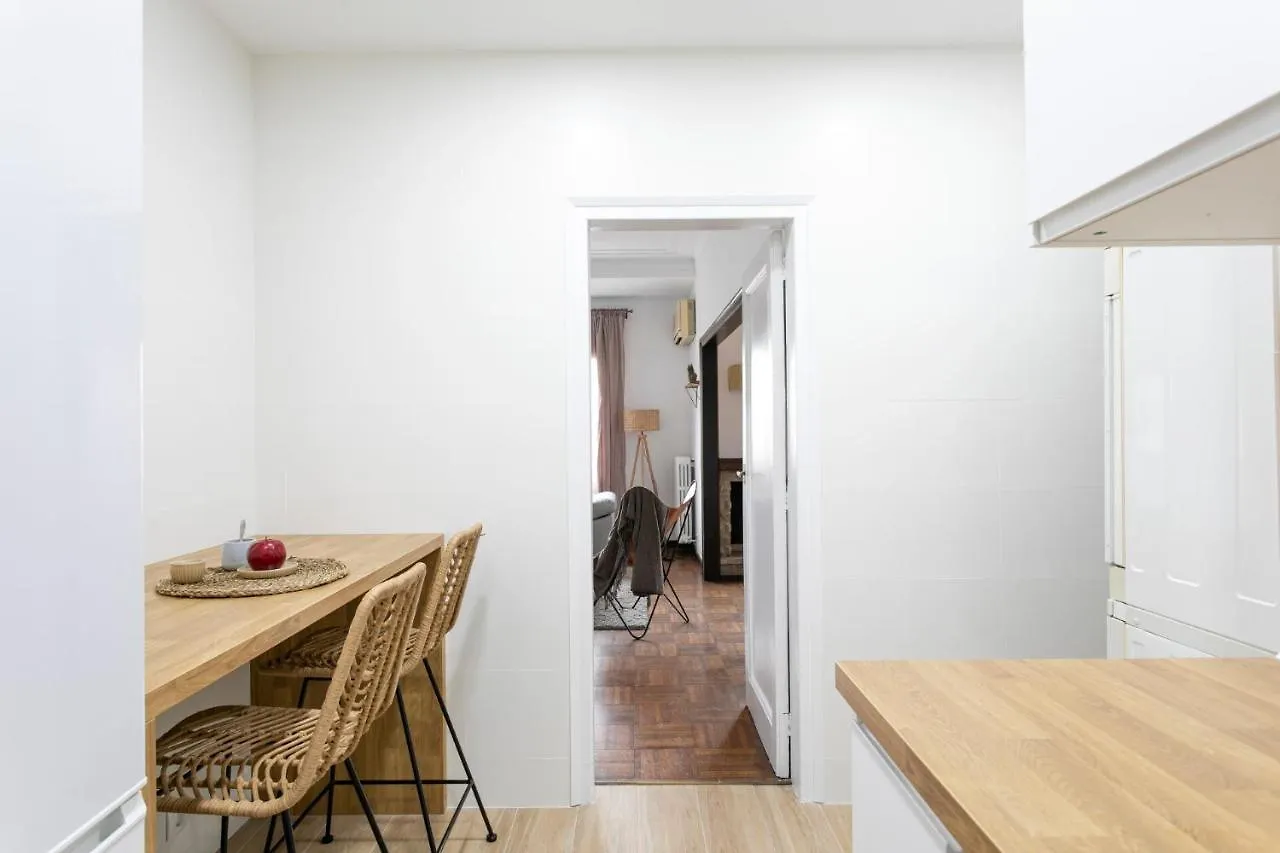 Ab Spacious Eixample Apartment Barcelona