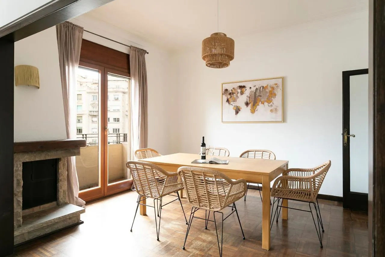 Ab Spacious Eixample Apartment Barcelona